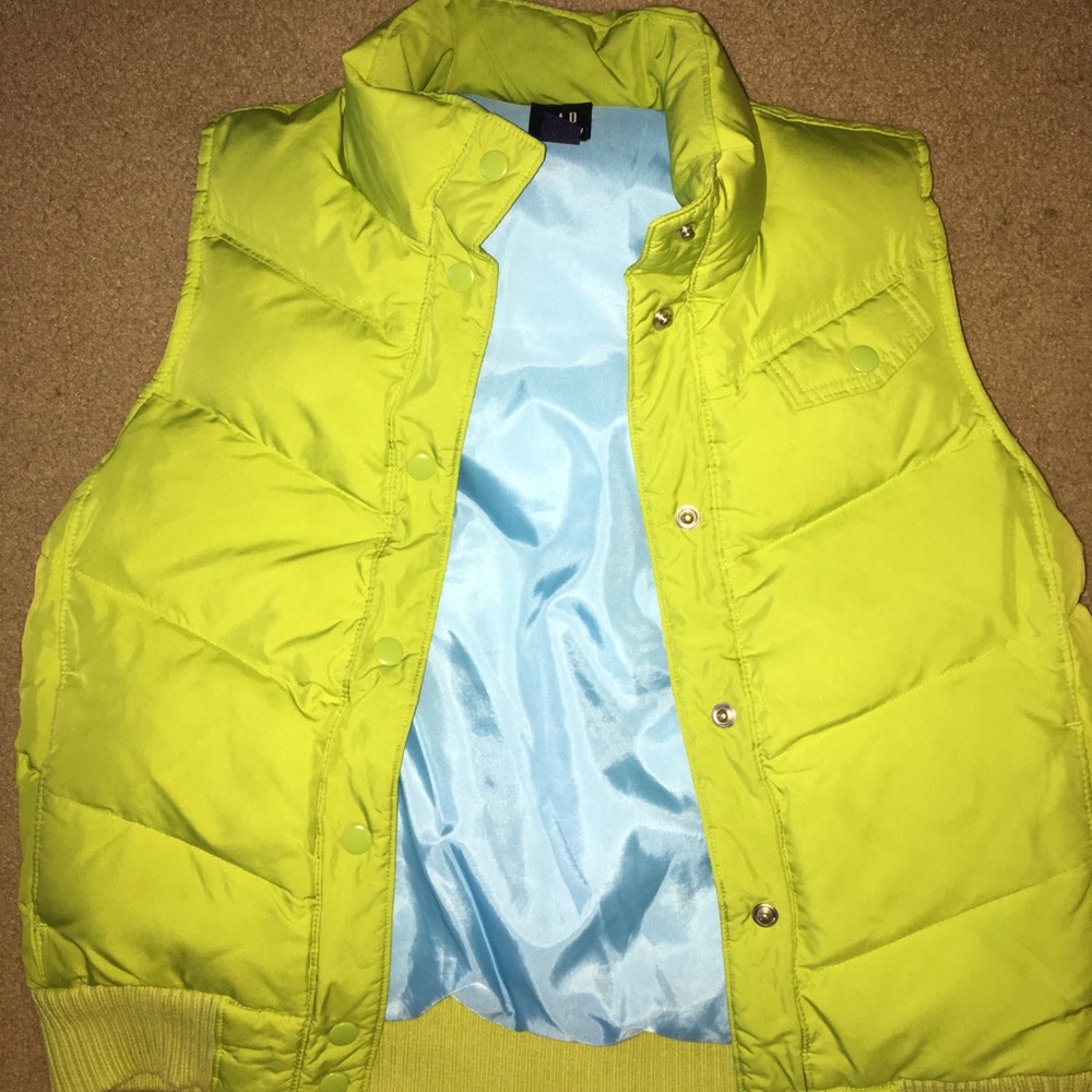 Gap puffer vest